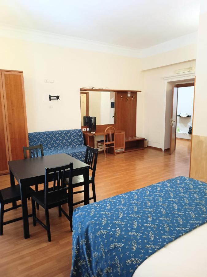 Opera Italian Suite Řím Exteriér fotografie